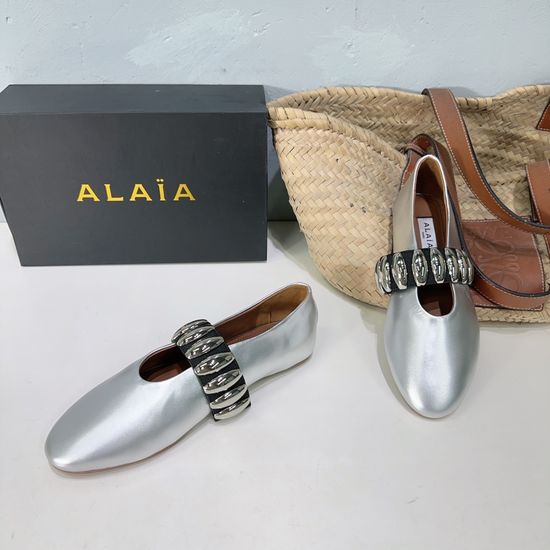 Alaia Buckle Decor Round Toe Flat Loafer Shoes