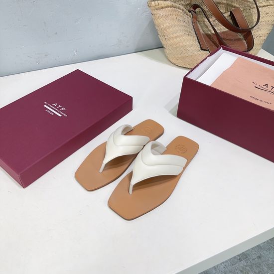 Atp Atelier Minimalist Genuine Leather Thong Flip Flops