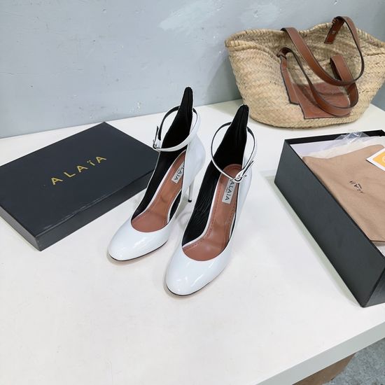 Alaia Elegant Round Toe High Heel Dress Shoes