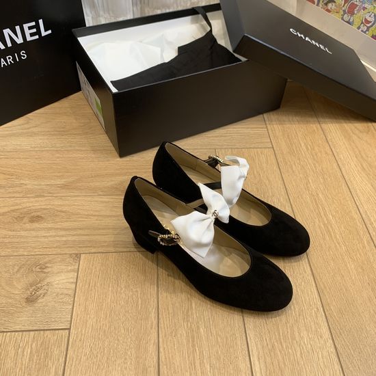 Chanel Rhinestone Bow Mary Jane Shoes Mid Heel Pointed Toe Silk Upper