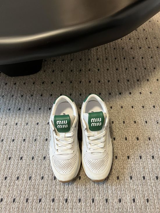Miu Miu Vintage Distressed Casual Comfortable Walking Sneakers
