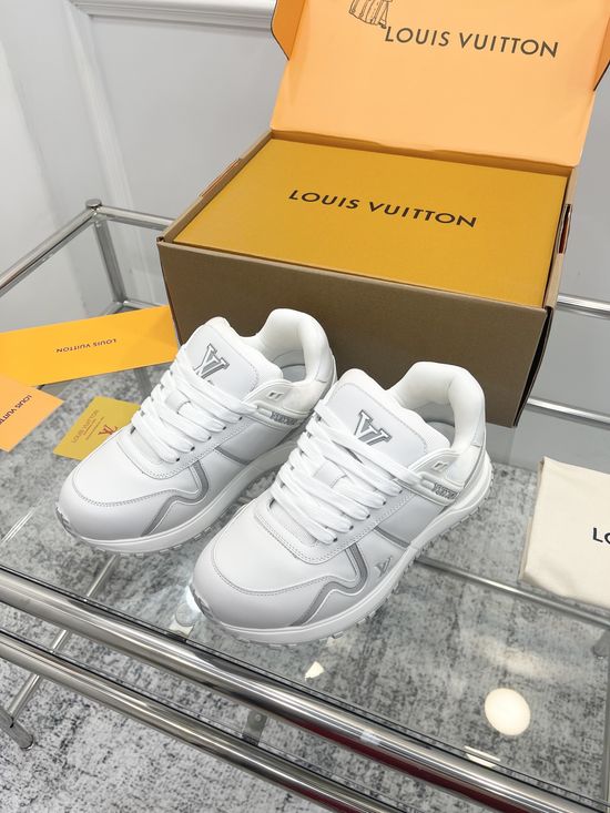 Louis Vuitton Bold Run Away Maxi Sneakers with Contrast Branding