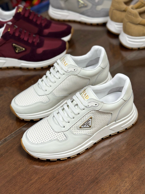 Prada Premium Leather Sneakers with Breathable Design and Durable Sole